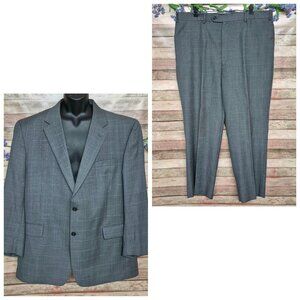 Jos A Bank Men's Gray Windowpane Plaid Wool 2 Piece Suit 48R 50x42 Big & Tall